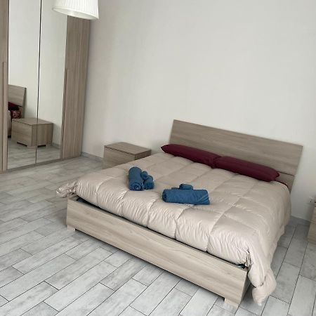 Vivere Il Borgo Sul Lago Genzano di Roma Luaran gambar