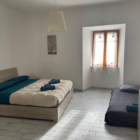 Vivere Il Borgo Sul Lago Genzano di Roma Luaran gambar