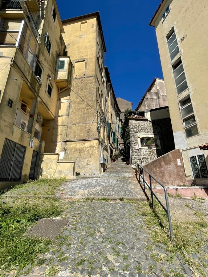 Vivere Il Borgo Sul Lago Genzano di Roma Luaran gambar