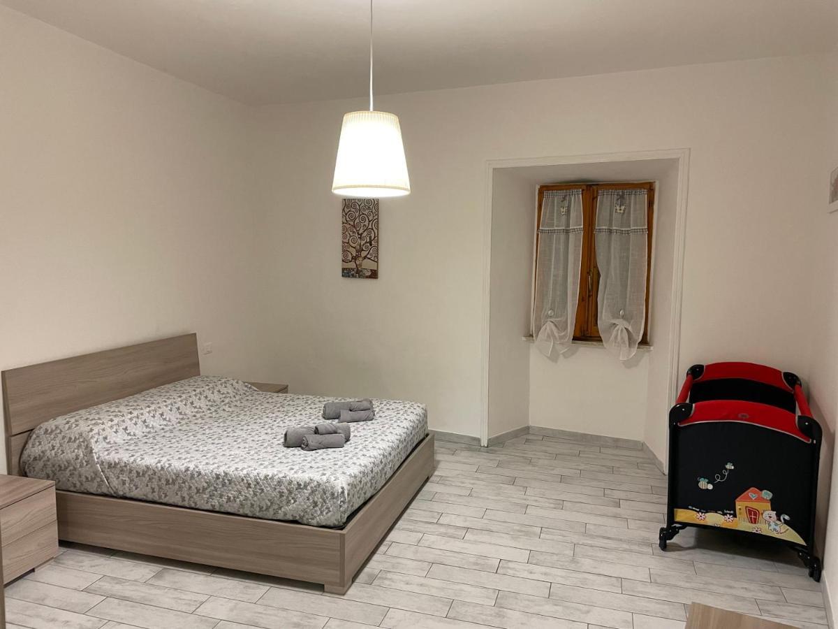 Vivere Il Borgo Sul Lago Genzano di Roma Luaran gambar