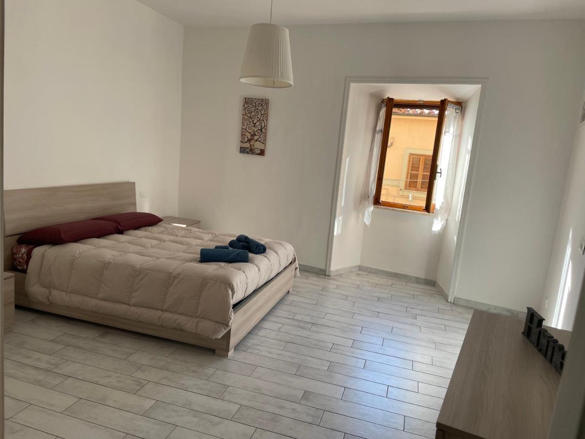 Vivere Il Borgo Sul Lago Genzano di Roma Luaran gambar