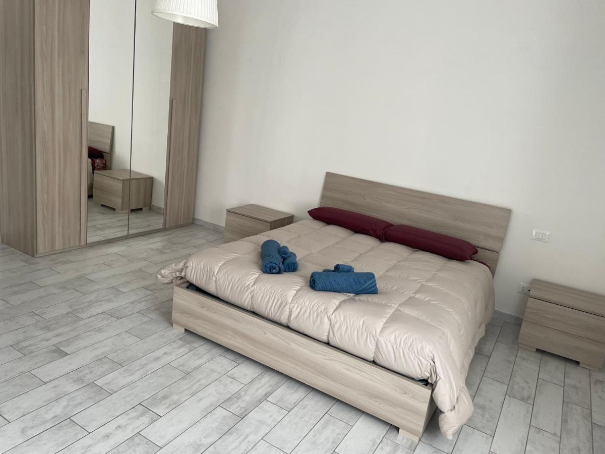 Vivere Il Borgo Sul Lago Genzano di Roma Luaran gambar